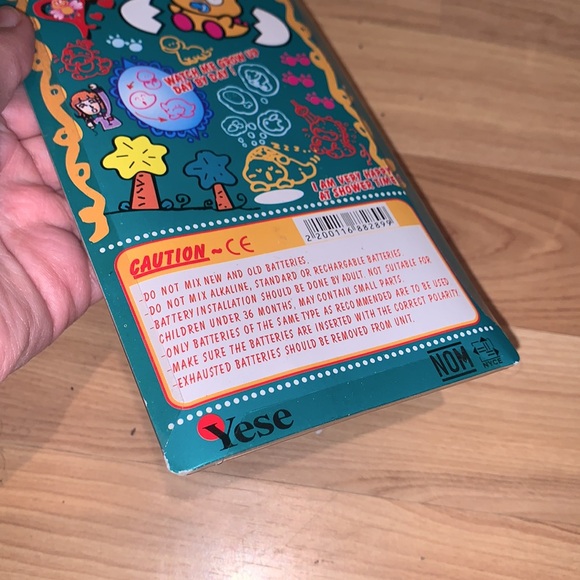 Dinkie Dino Red New in Packaging - Picture 4 of 6